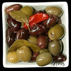 Olives - Pathos Pitted Bar Mix In Oil 3.2kg Tub